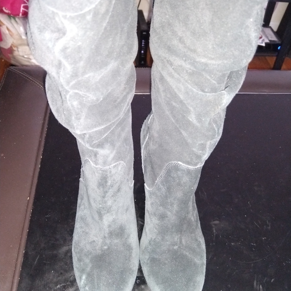 Connie suede boots